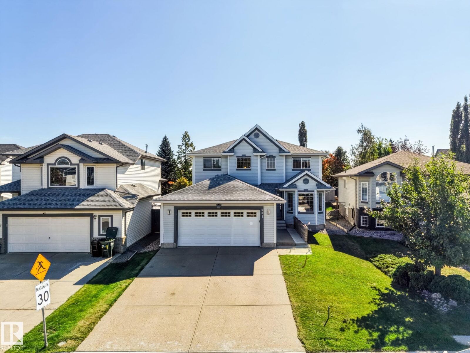 Property Photo: 605 Forrest Drive AB T8A 6G6