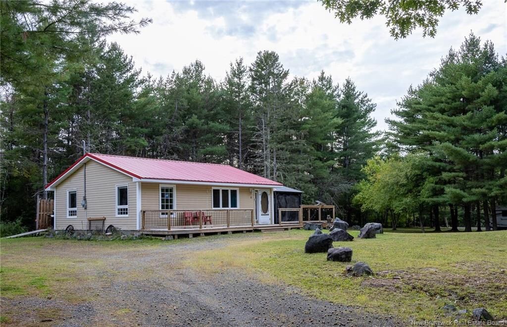 Property Photo:  6 Bay Street  NB E4C 0A8 