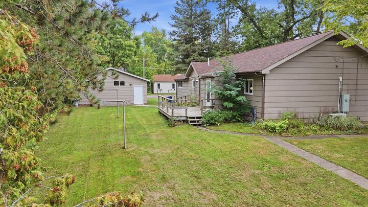 Property Photo:  516 Grove Avenue  MN 55767 
