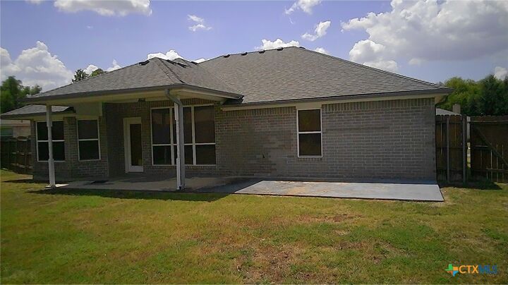 Property Photo: 5105 Southern Crossing Drive TX 76502