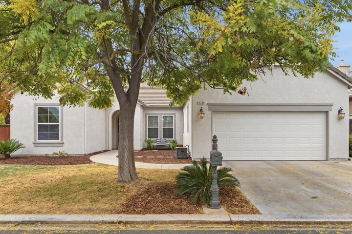 Property Photo: 4769 N Emerald Peak Drive CA 93619