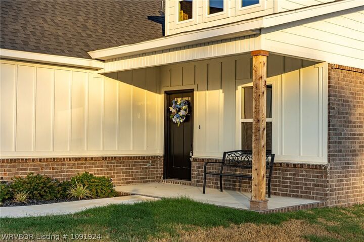 Property Photo:  6925 Spruce Street  AR 72916 
