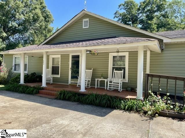 Property Photo:  554 Green River Road Road  SC 29341 