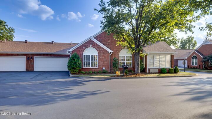 Property Photo: 8228 St Andrews Village Dr KY 40241