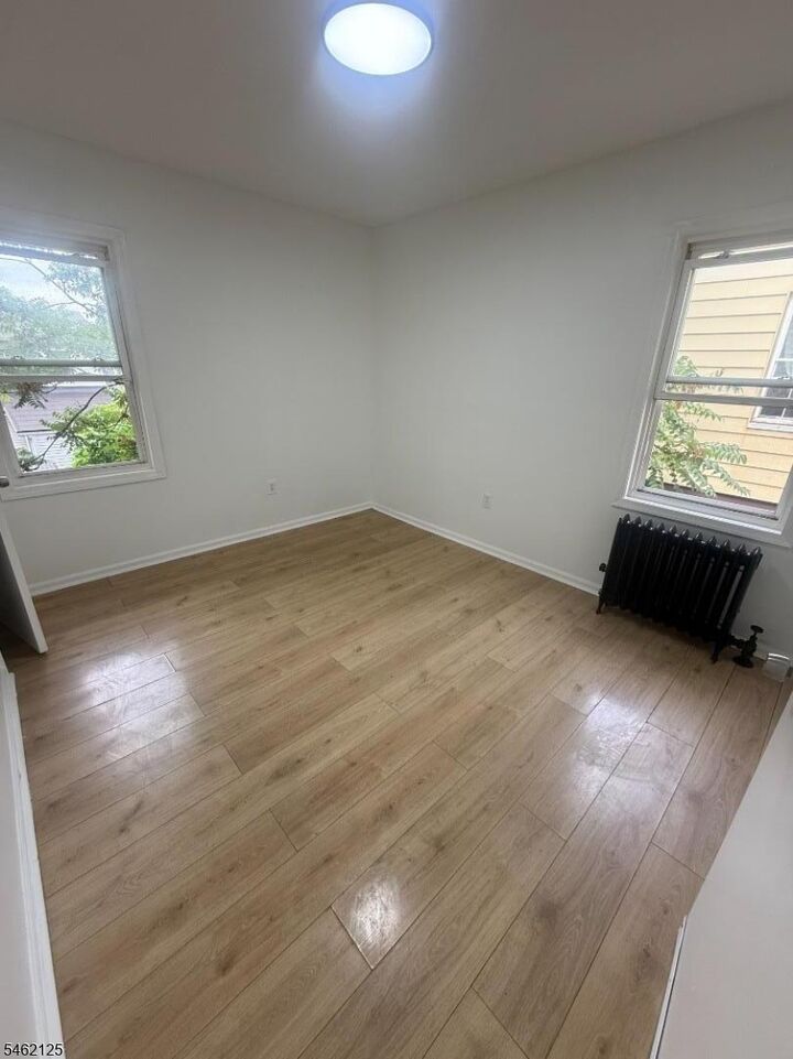 Property Photo:  229 Alexander St 2  NJ 07106 