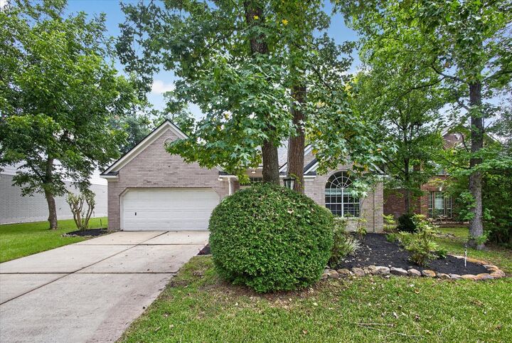 Property Photo:  26 Millport Drive  TX 77382 