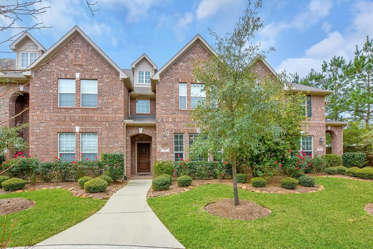 Property Photo:  27 Umbria Lane  TX 77382 
