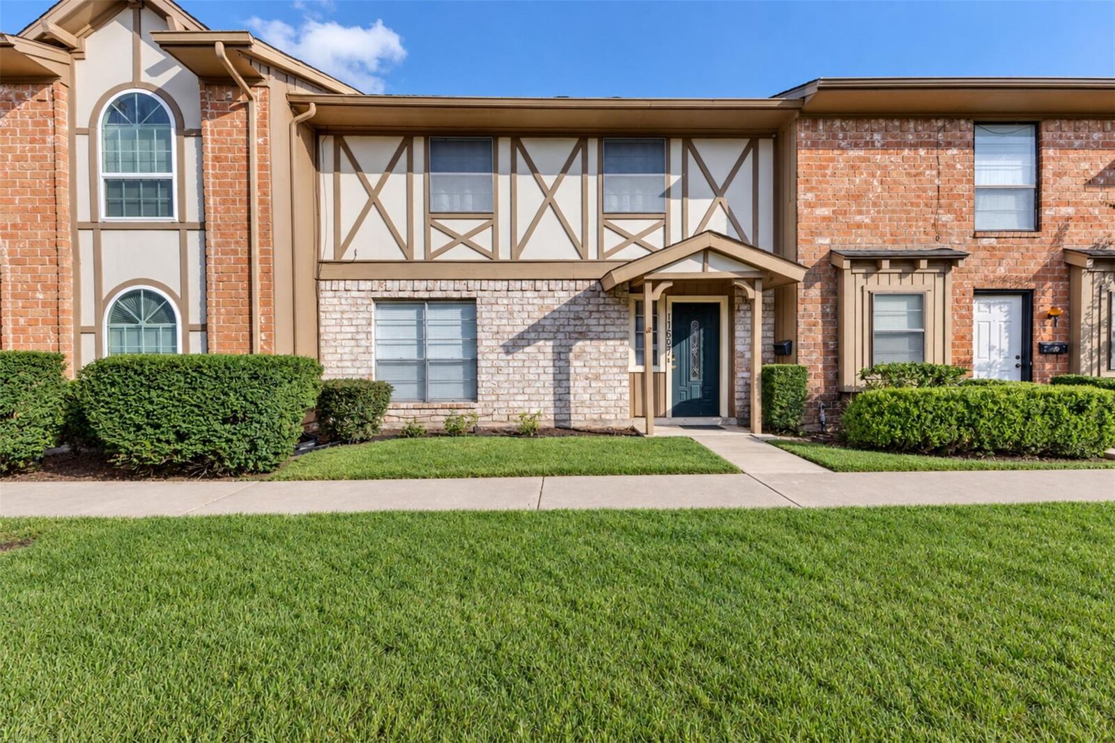 Property Photo:  11657 Sabo Road  TX 77089 