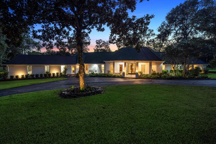 Property Photo: 7003 Deerwood Drive TX 77406