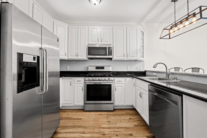 Property Photo:  81 Monroe St 2  NJ 07030 