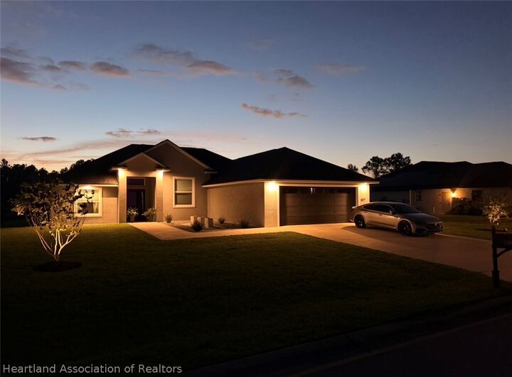 Property Photo: 5017 Friars Cove Street FL 33872