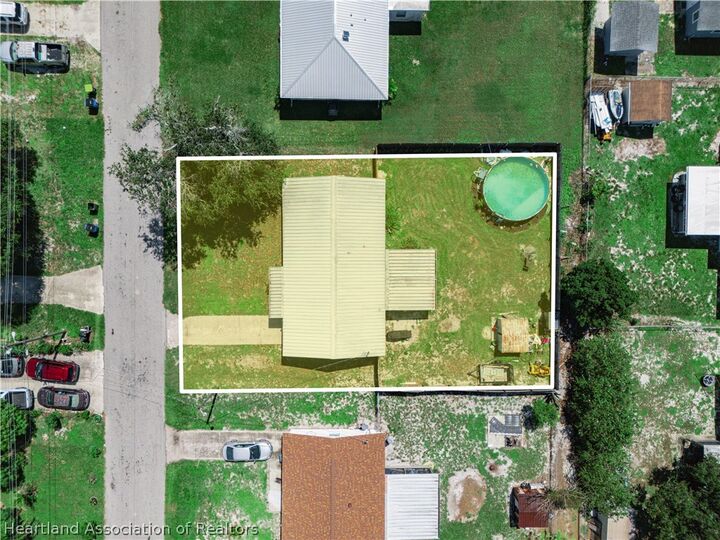 Property Photo:  120 Rosemary Avenue  FL 33875 