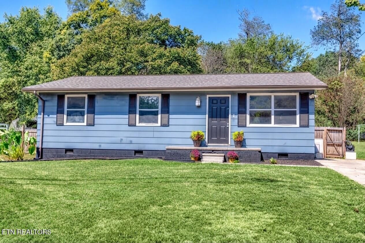 Property Photo:  3403 Wexgate Rd  TN 37931 
