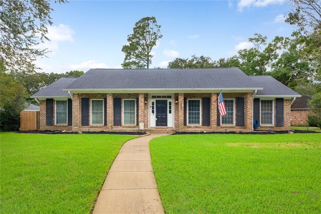 Property Photo:  6001 Timberly Road N  AL 36609 