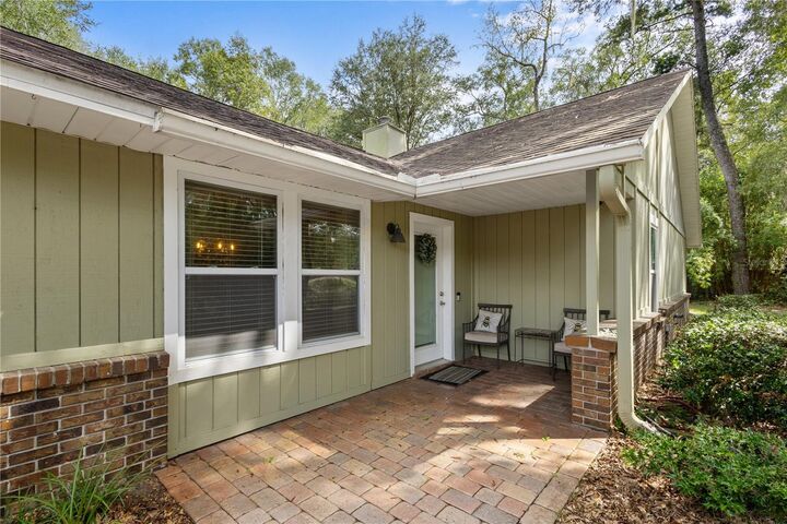 Property Photo: 5305 NW 52nd Terrace FL 32653