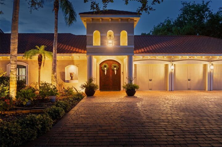 Property Photo:  817 Hail Court  FL 32127 