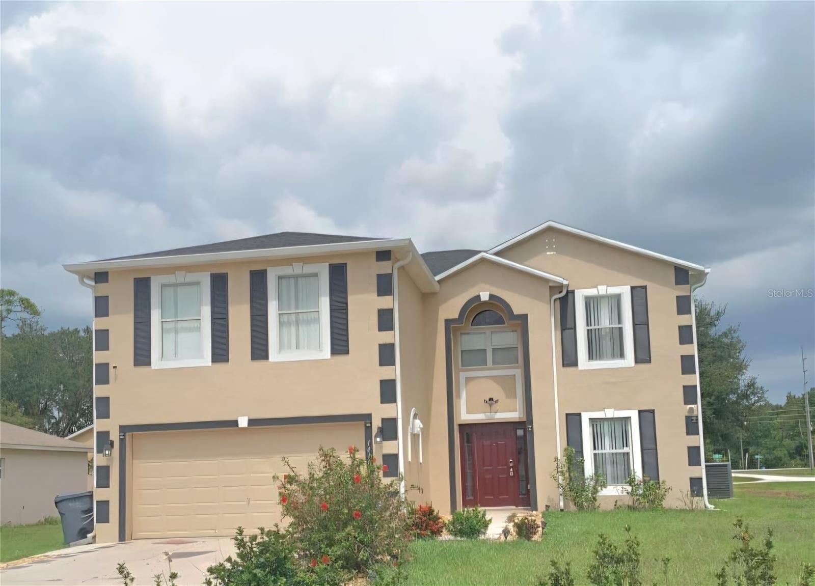 Property Photo:  1410 Teal Court  FL 34759 