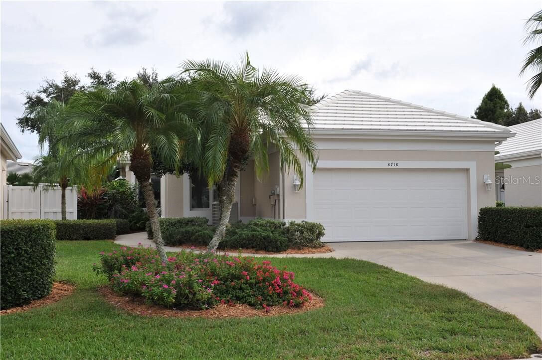 Property Photo:  8718 53rd Terrace E  FL 34211 
