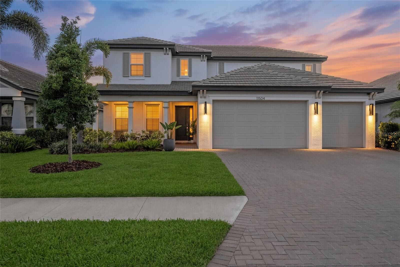 Property Photo:  11504 Apple Tree Circle  FL 34211 