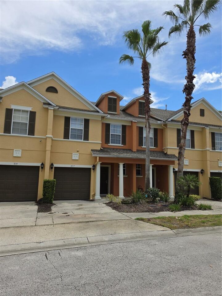 Property Photo:  837 Assembly Court  FL 34747 