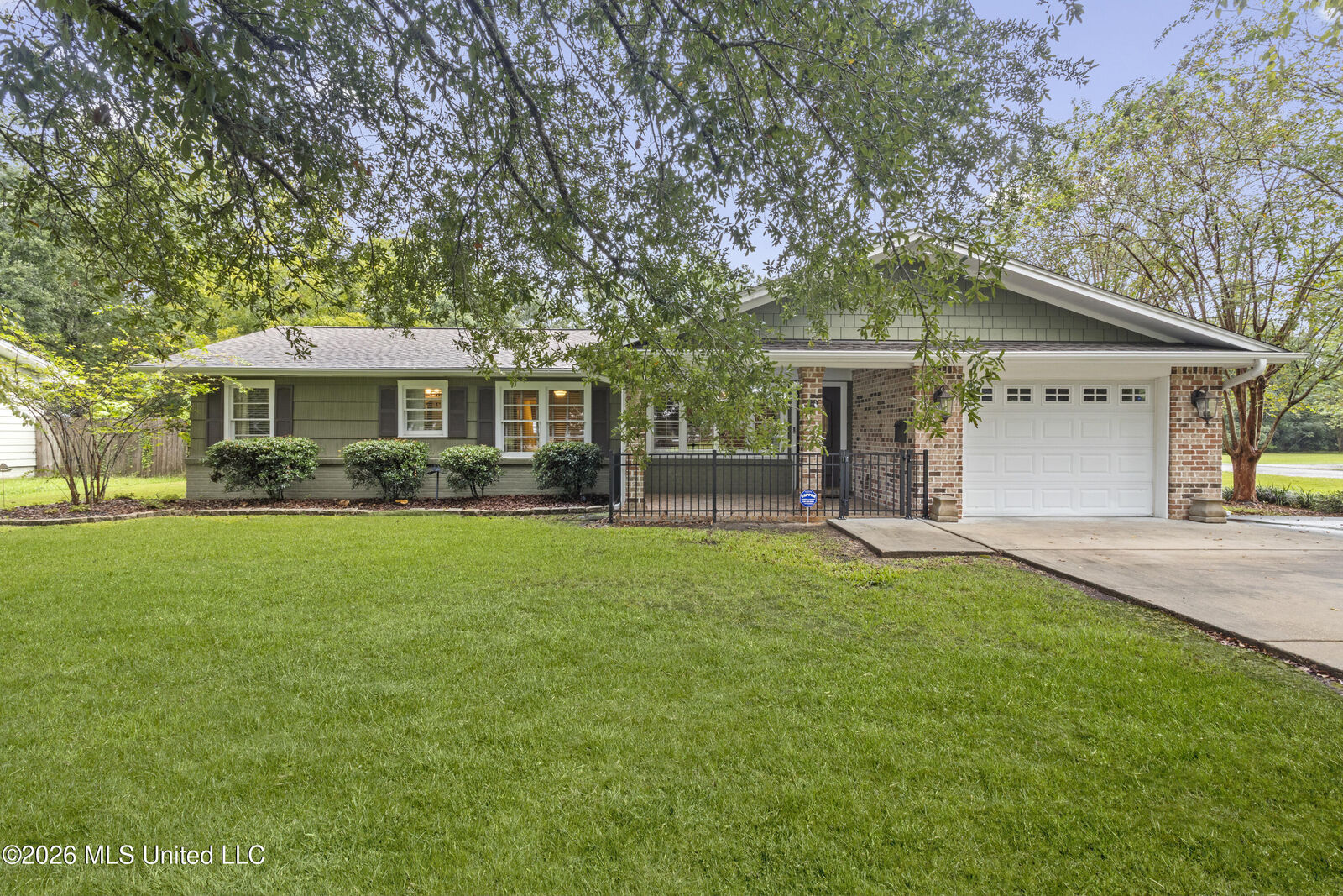 Property Photo:  30 39th Street  MS 39507 