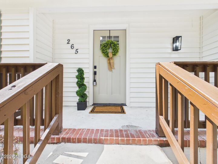 Property Photo:  265 Whitaker Road  GA 31211 