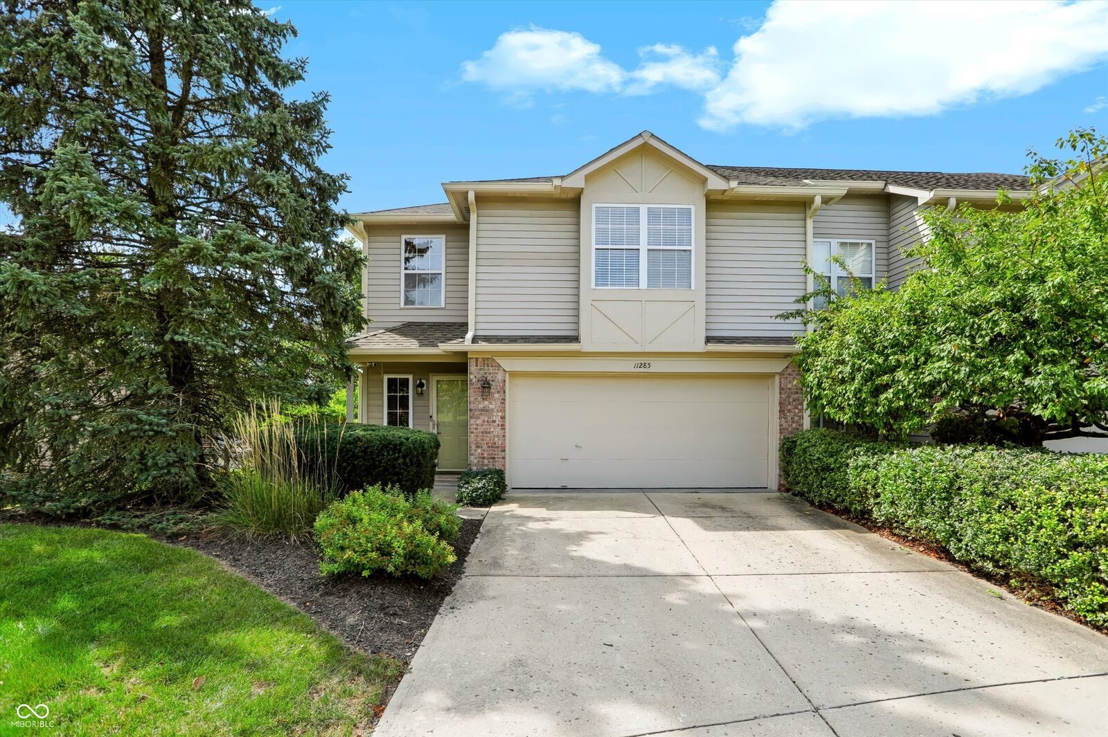 Property Photo: 11285 Shoreview Circle IN 46236