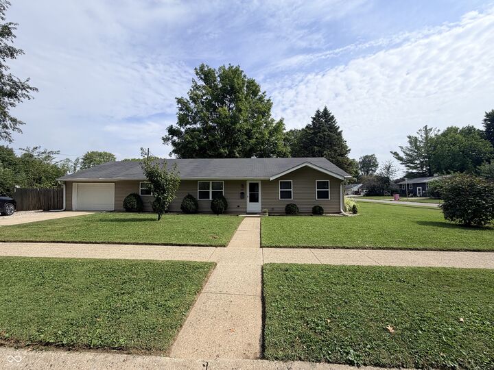 Property Photo:  400 N Grace Avenue  IN 47933 