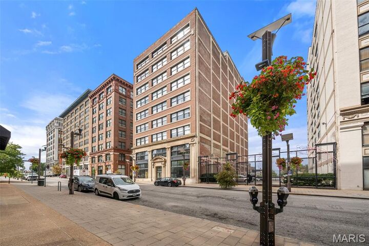 Property Photo:  1619 Washington Avenue 204  MO 63103 