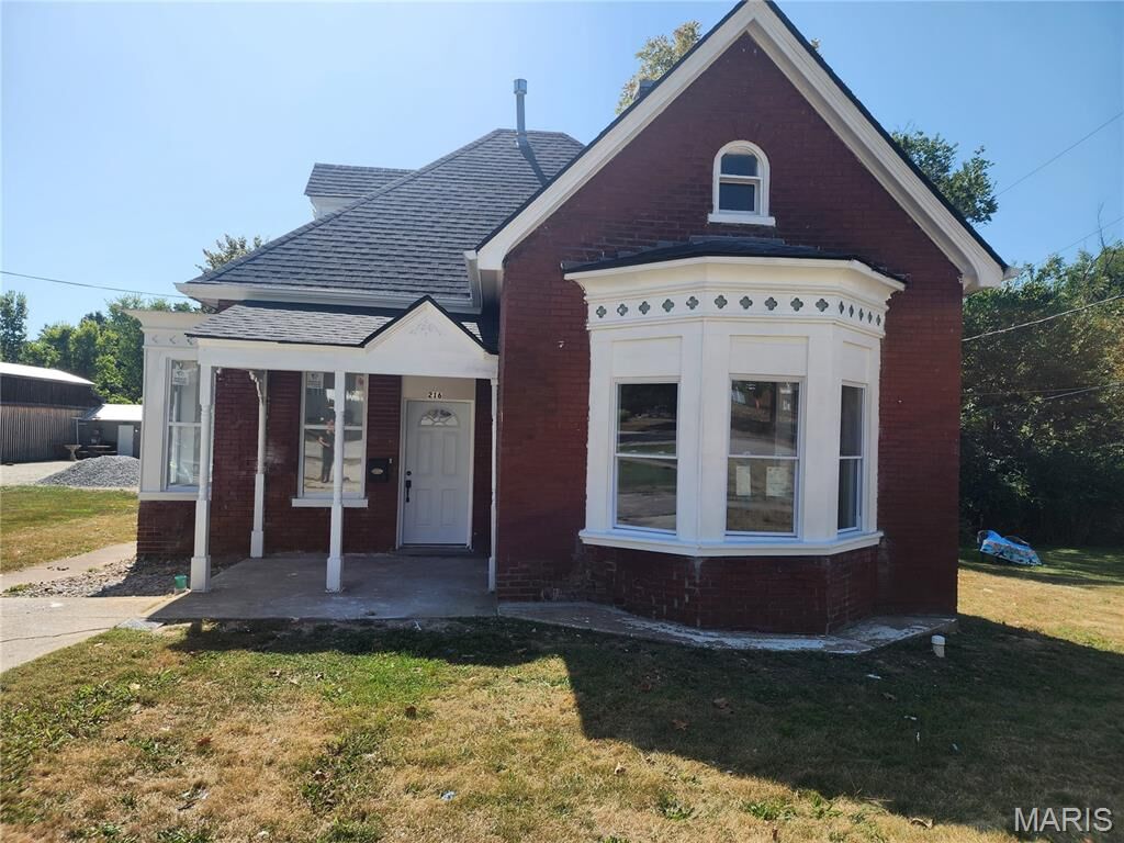 Property Photo: 216 E Walton Street MO 63383