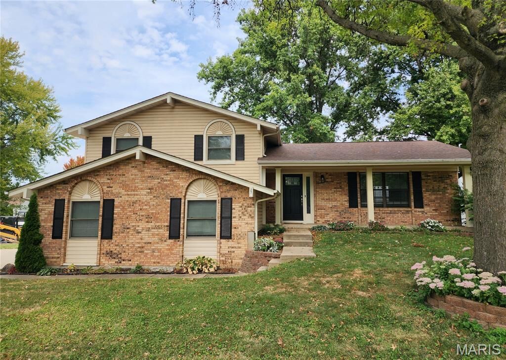 Property Photo:  27 Oak Valley Drive  MO 63376 
