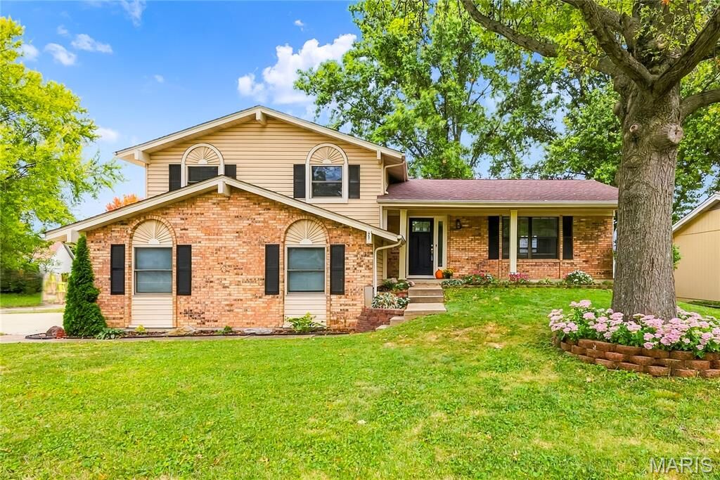 Property Photo:  27 Oak Valley Drive  MO 63376 