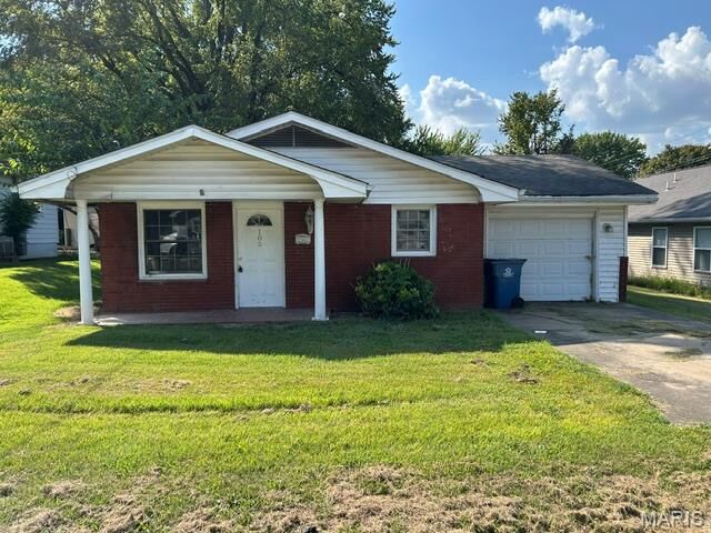 Property Photo:  105 Druetta Avenue  MO 63780 