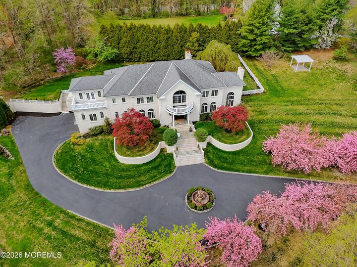 Property Photo:  6 Hayes Court  NJ 07716 