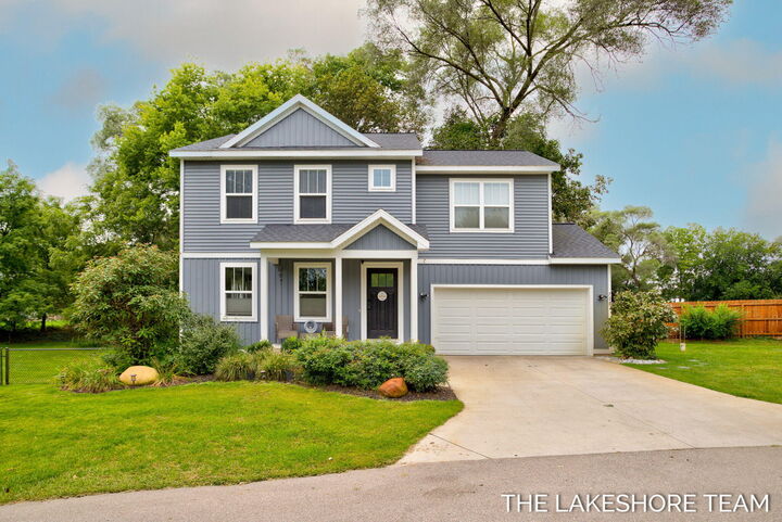Property Photo:  734 E 8th Street  MI 49423 
