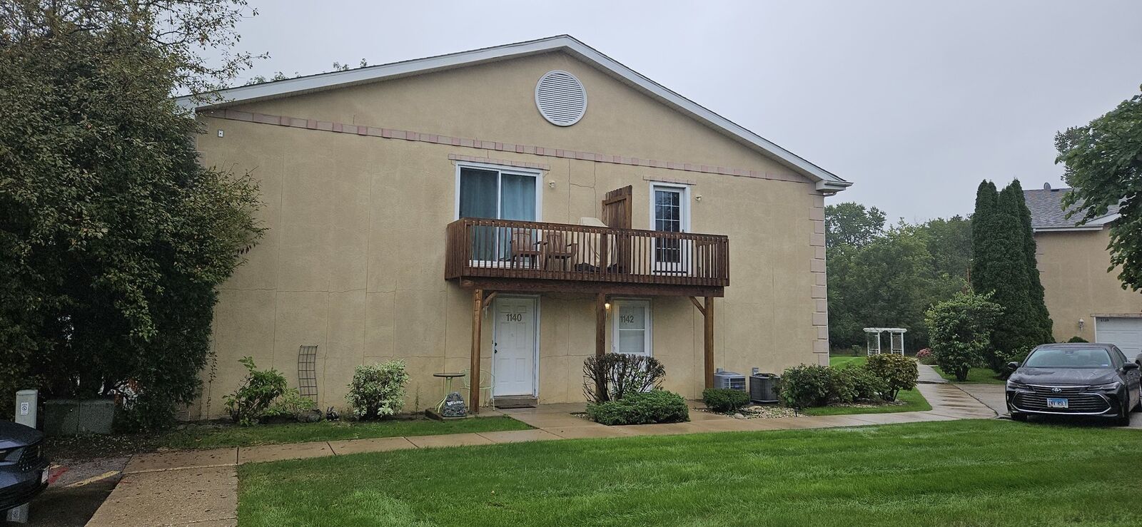 Property Photo: 1142 Greenwood Circle IL 60098