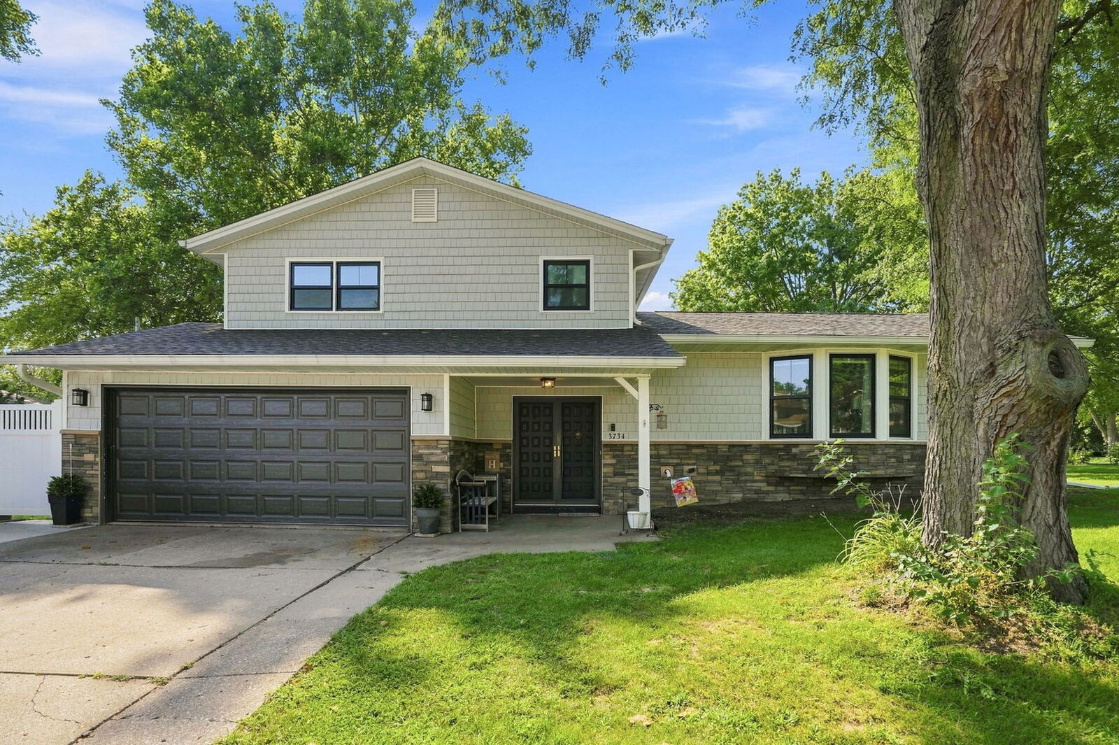 Property Photo:  3734 Lorton Avenue  IA 52807 