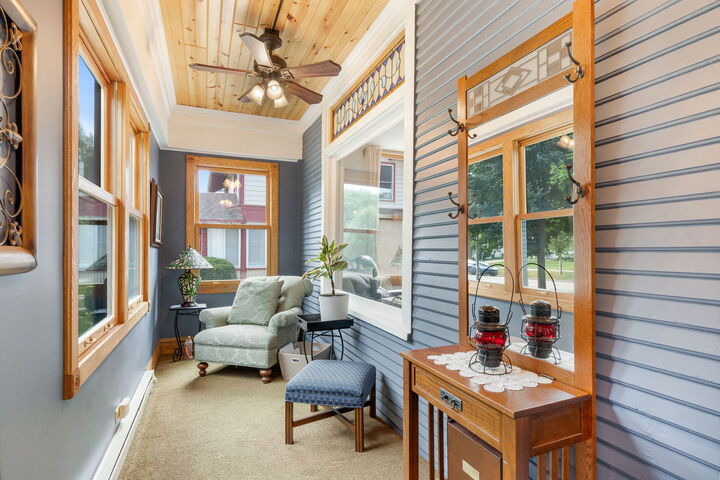 Property Photo:  210 8th Avenue  IL 60525 