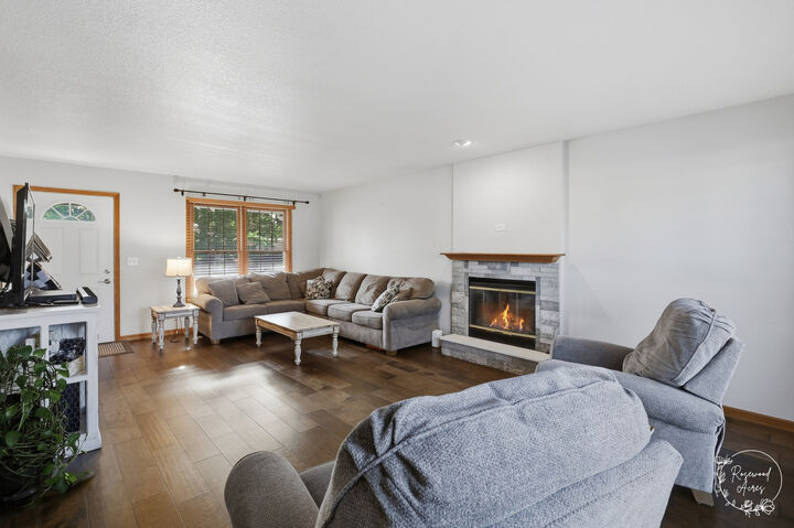 Property Photo: 1177 George Lane IL 60914