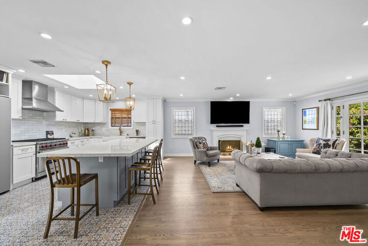 Property Photo:  4311 Laurelgrove Avenue  CA 91604 