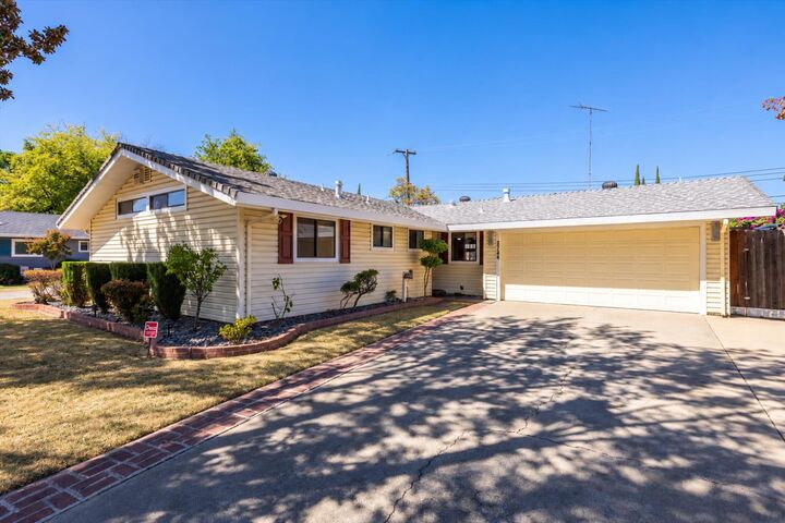 Property Photo:  2744 Los Amigos Drive  CA 95670 