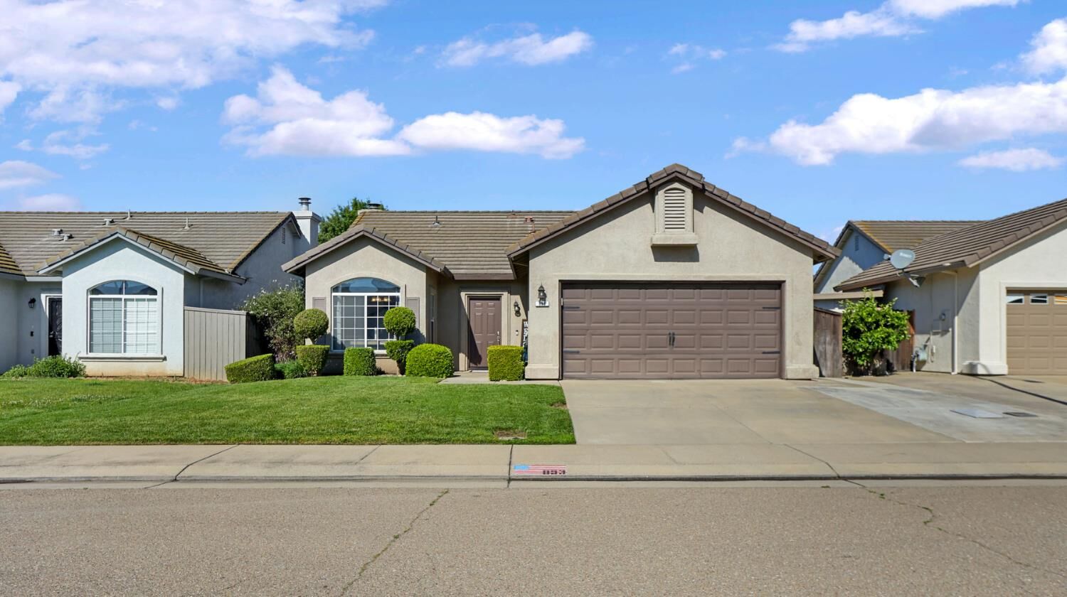 Property Photo:  853 Eucalyptus Court  CA 95242 