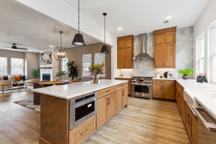 Property Photo:  112 Honeywine St  TN 37206 