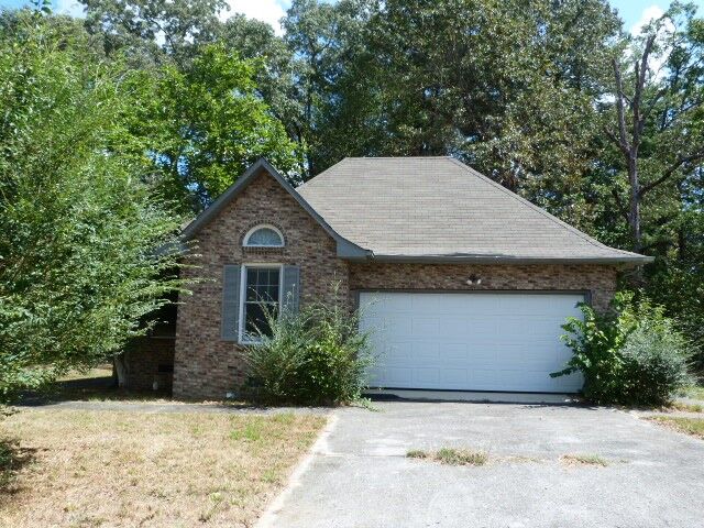 Property Photo:  127 Bradbury Ct  TN 37388 