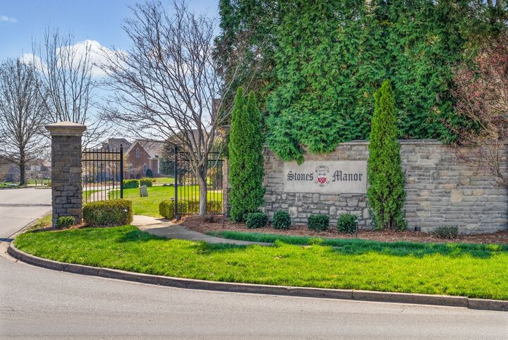 Property Photo:  2597 Stone Manor Way  TN 37043 