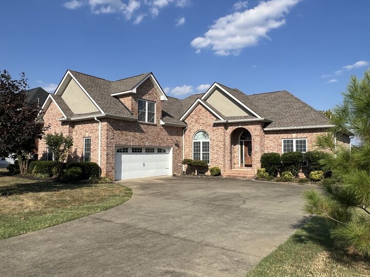 Property Photo: 2597 Stone Manor Way TN 37043