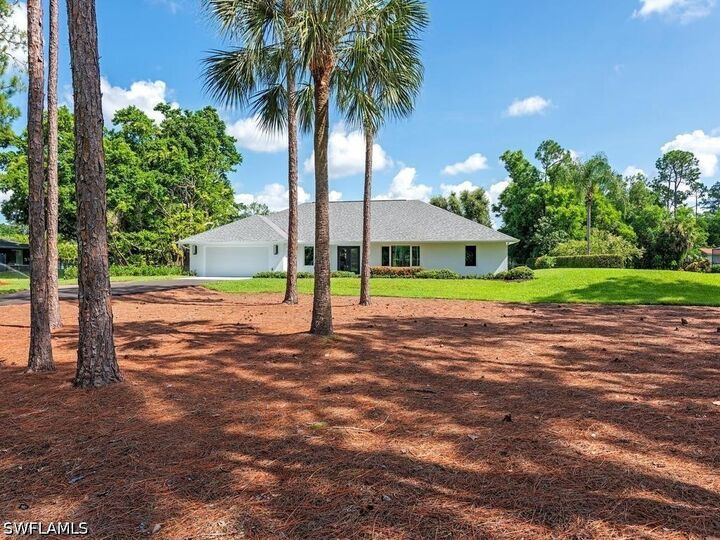 Property Photo:  5520 Cynthia Lane  FL 34112 
