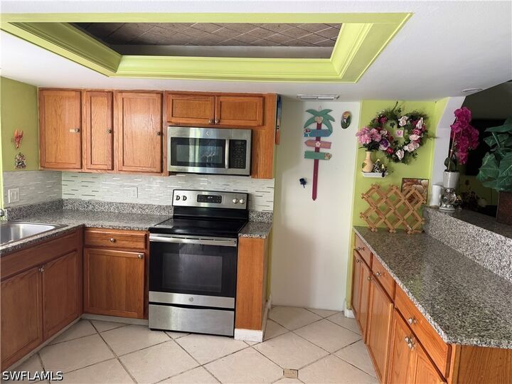 Property Photo: 340 Regatta Street FL 34145