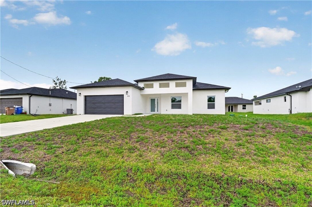 Property Photo:  454 Mercedes Court  FL 33972 