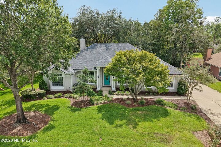 Property Photo:  1833 Bluebonnet Way  FL 32003 